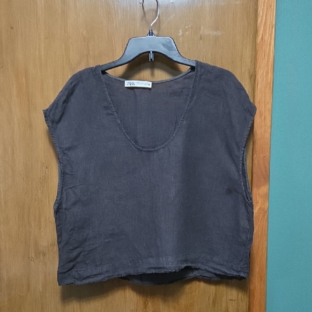 **2 for $10** Zara Women's Charcoal Crop Top